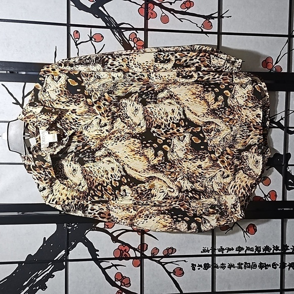 Jordan Tops - Jordan Vintage Lion Print‎ Long Sleeve Shirt Size Large